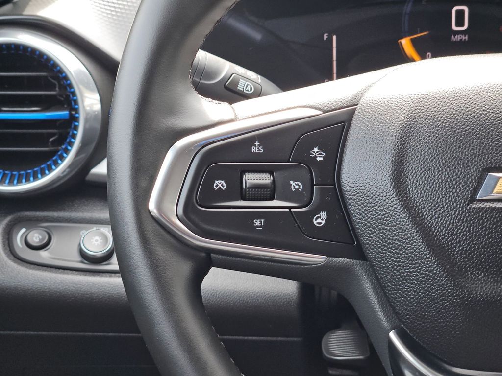 Thumbnail: 2025 Chevrolet Trax - 25