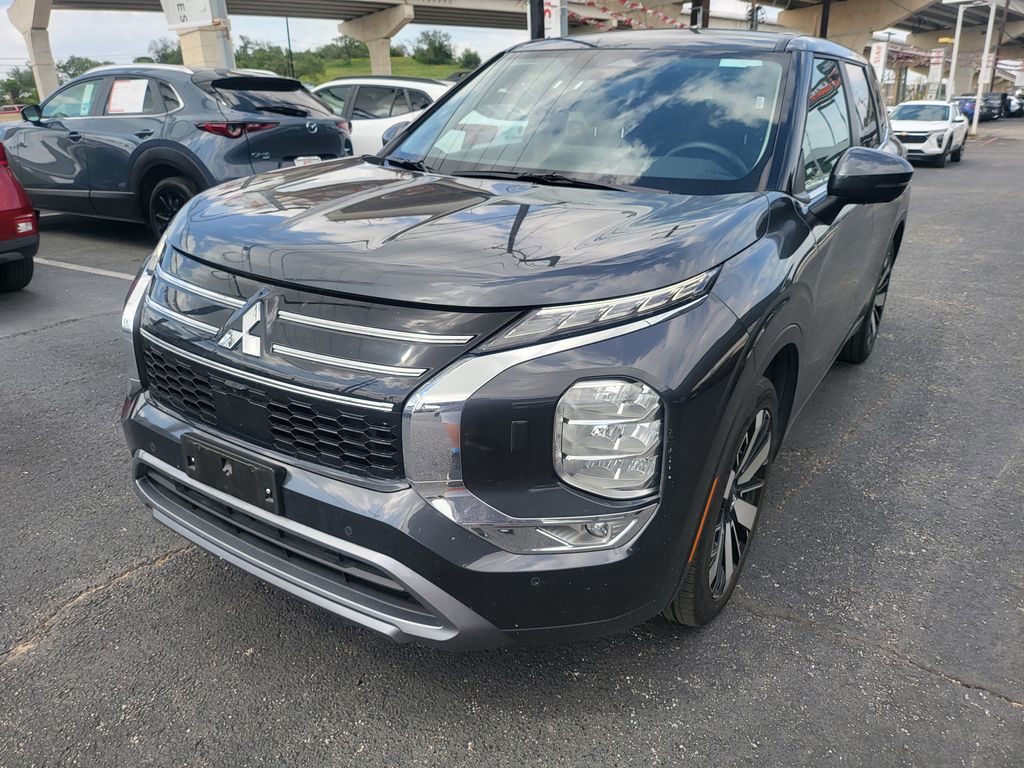 2025 Mitsubishi Outlander SE S-AWC's photo