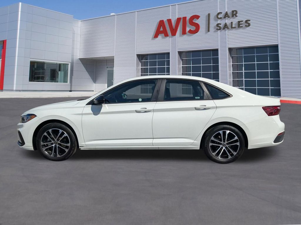 Thumbnail: 2025 Volkswagen Jetta - 2