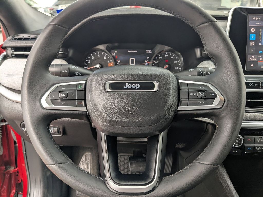 Thumbnail: 2025 Jeep Compass - 17