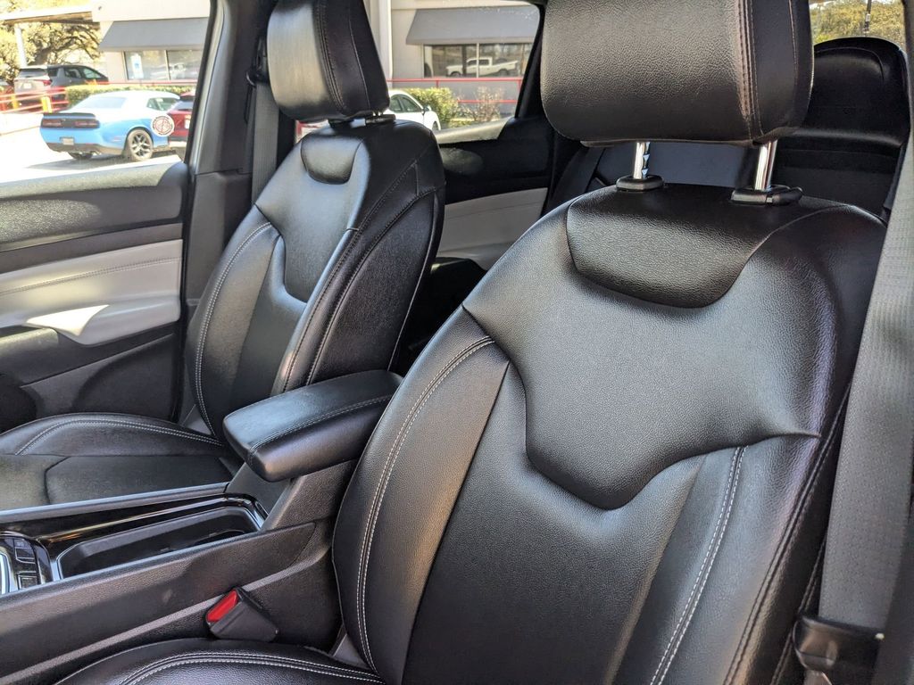 Thumbnail: 2025 Jeep Compass - 13