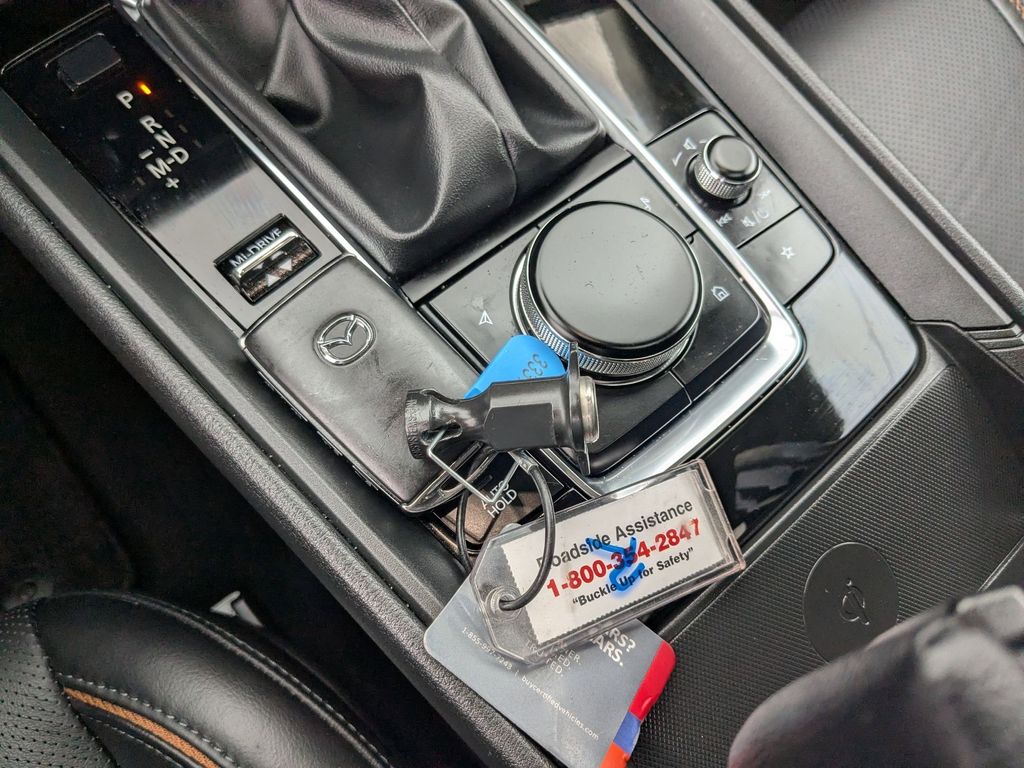 Thumbnail: 2025 Mazda CX-50 - 31