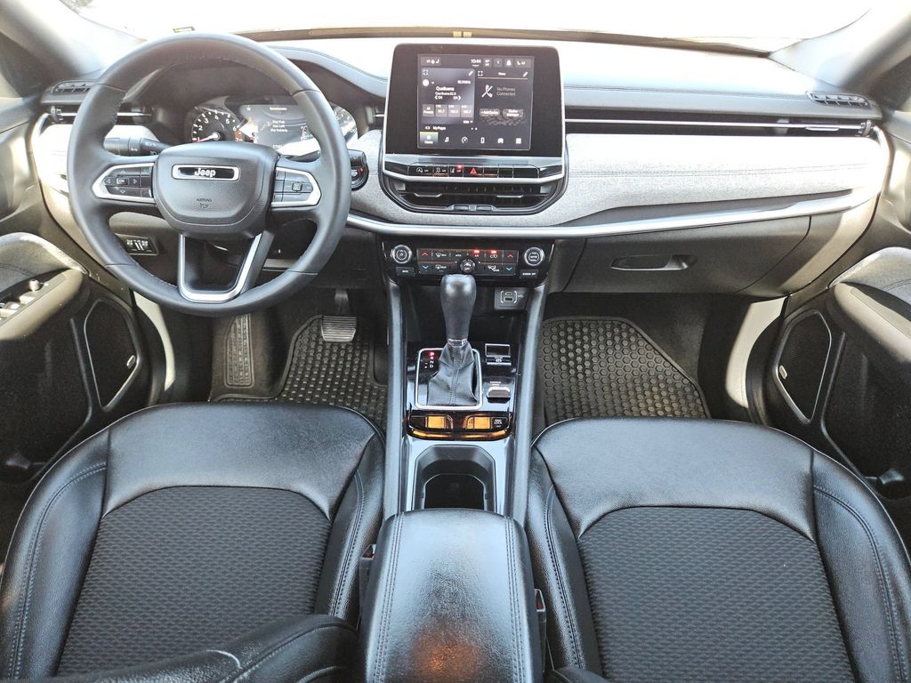 2025 Jeep Compass Latitude - Photo 19