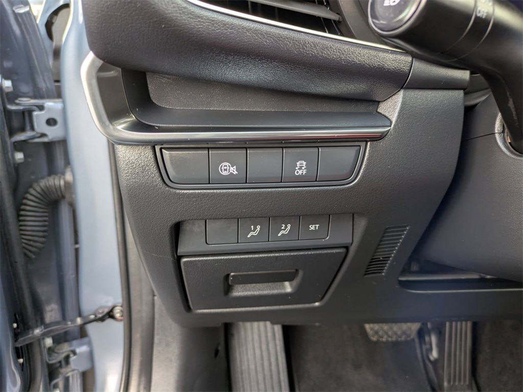 2024 Mazda Mazda3 Carbon Edition 21