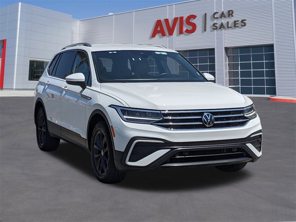 Thumbnail: 2024 Volkswagen Tiguan - 3