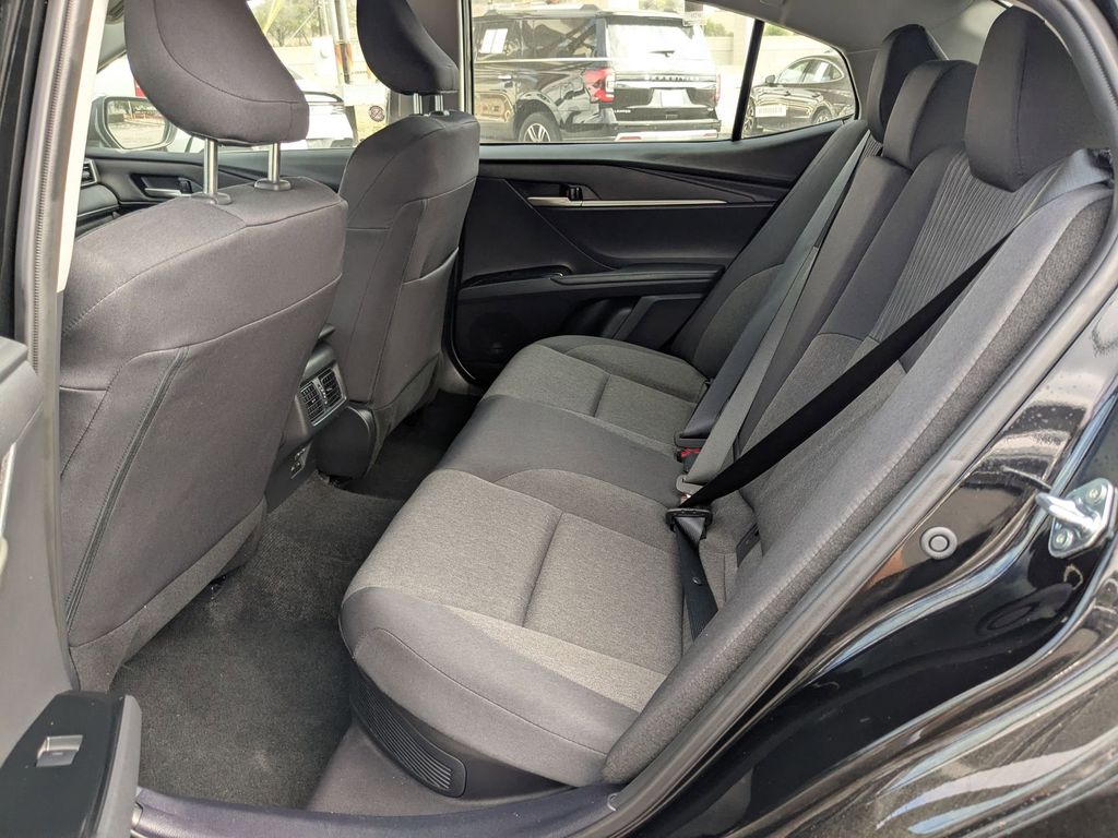 Thumbnail: 2025 Toyota Camry - 24