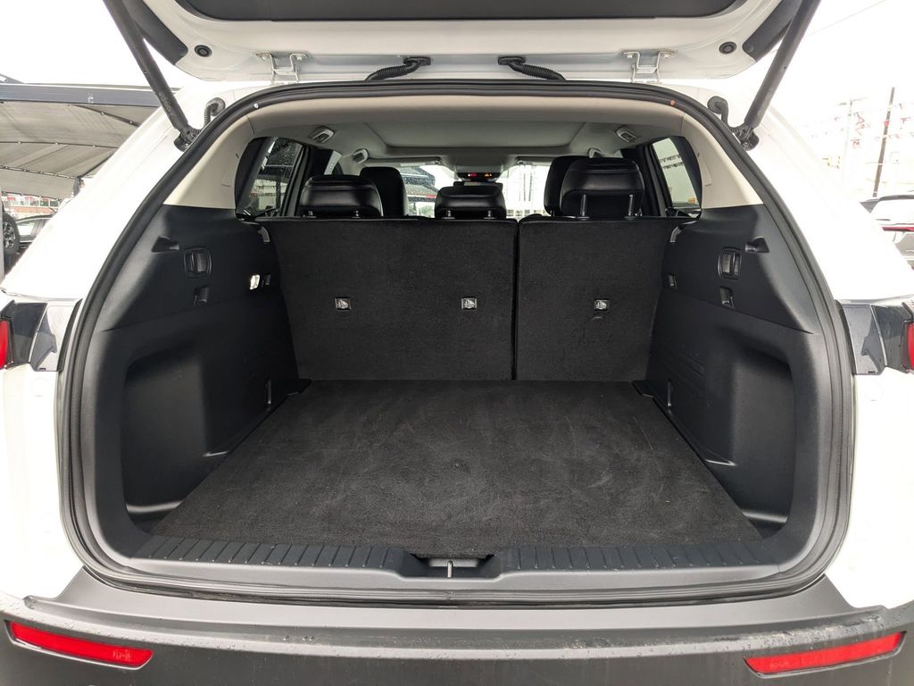 Thumbnail: 2025 Mazda CX-50 - 24