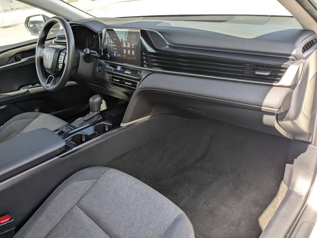 Thumbnail: 2025 Toyota Camry - 28