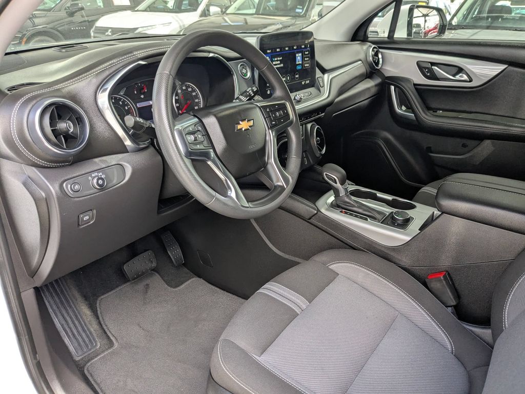 Thumbnail: 2025 Chevrolet Blazer - 13
