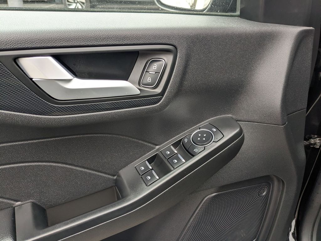 Thumbnail: 2025 Ford Escape - 15