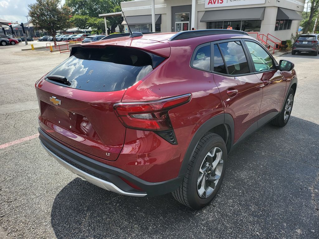 Thumbnail: 2025 Chevrolet Trax - 9