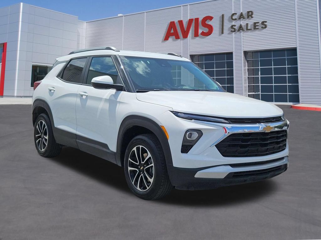 Thumbnail: 2025 Chevrolet TrailBlazer - 9