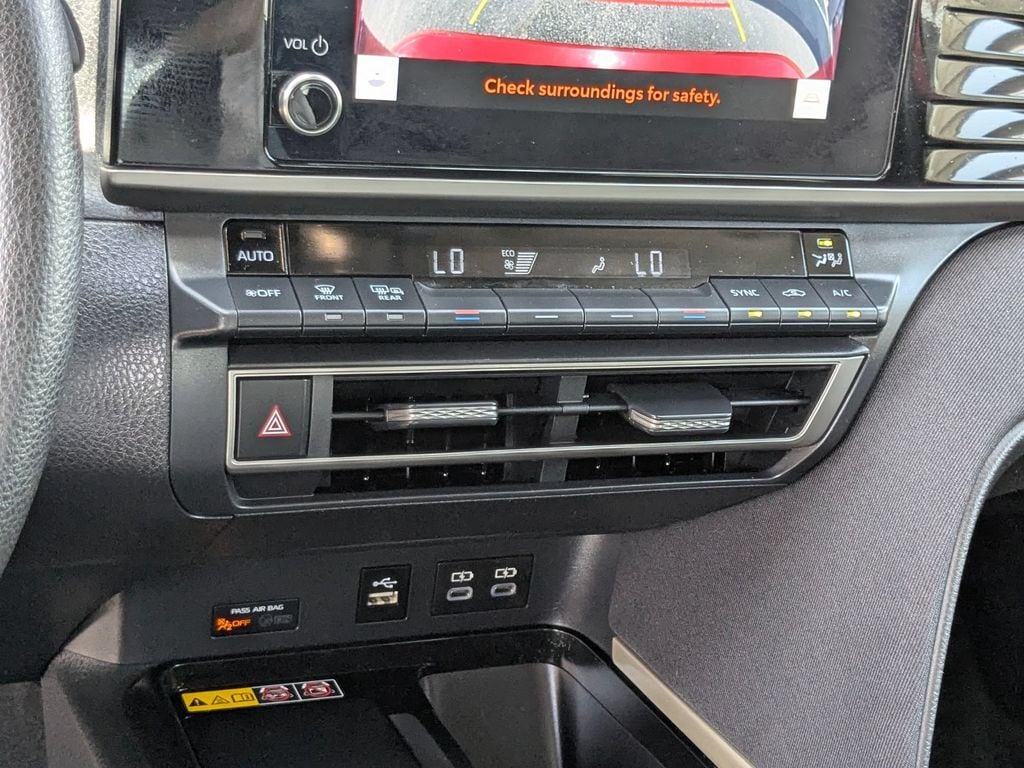 Thumbnail: 2025 Toyota Camry - 20