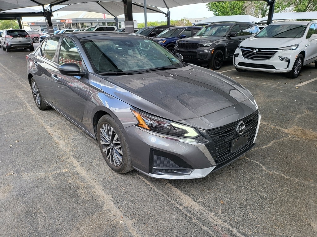 Thumbnail: 2024 Nissan Altima - 2