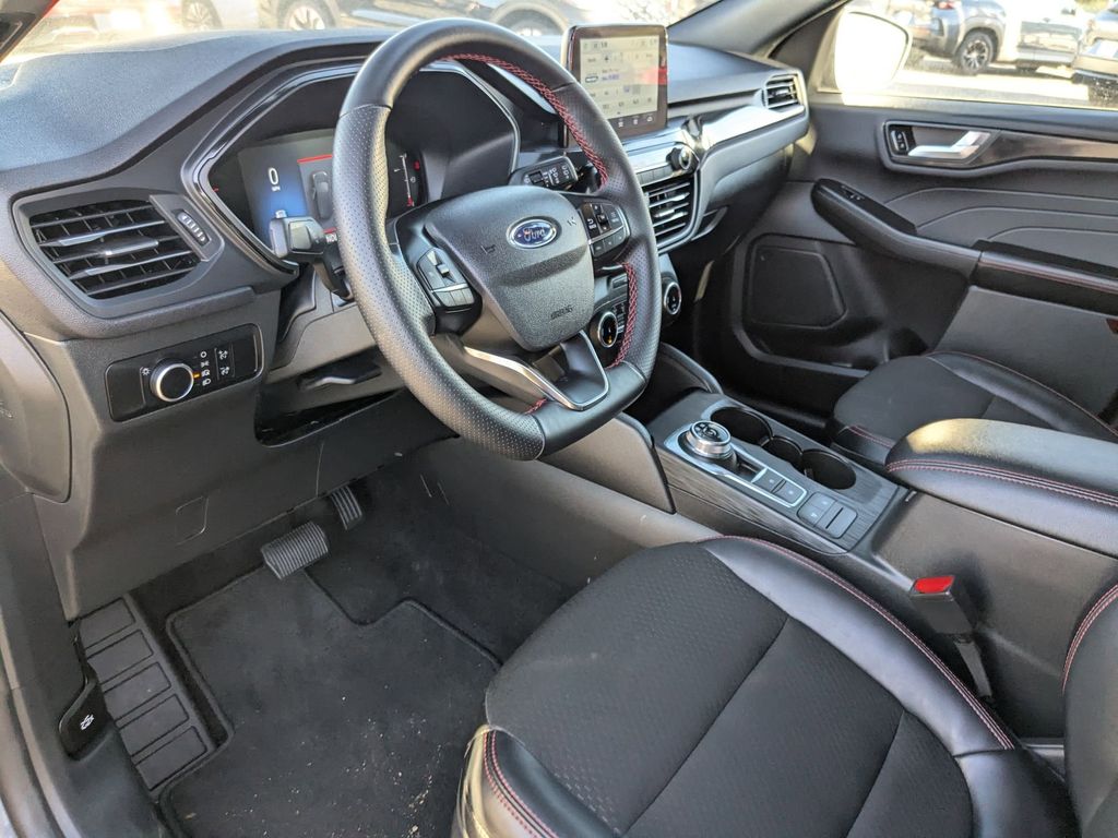 Thumbnail: 2025 Ford Escape - 13