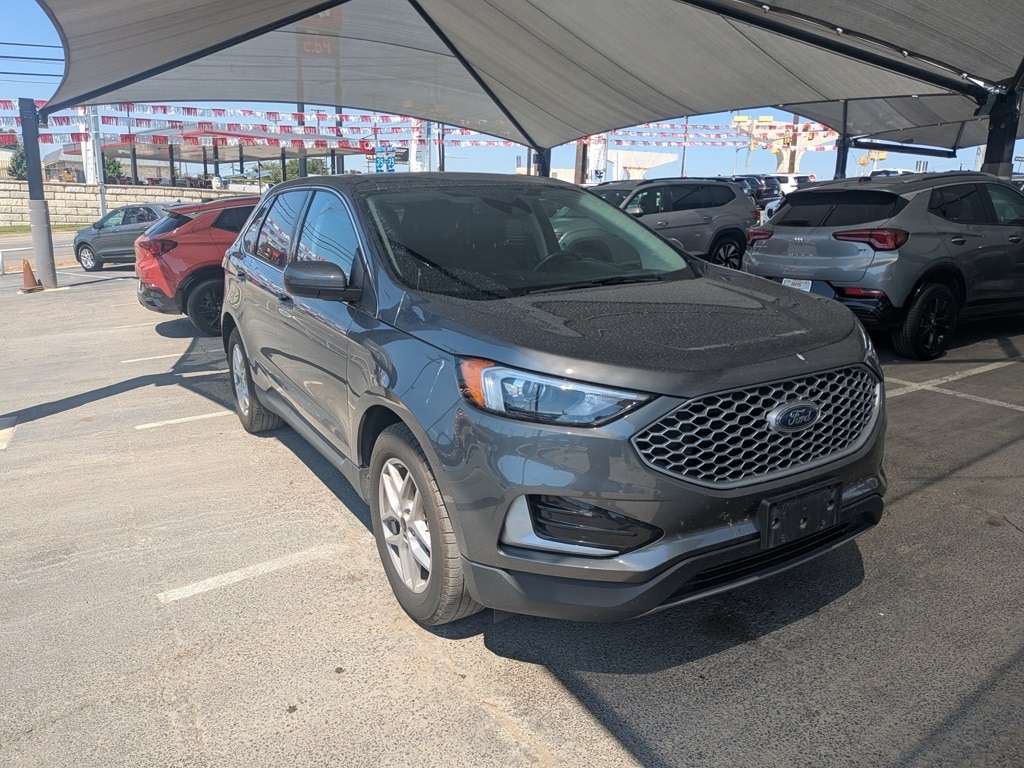 Thumbnail: 2024 Ford Edge - 3
