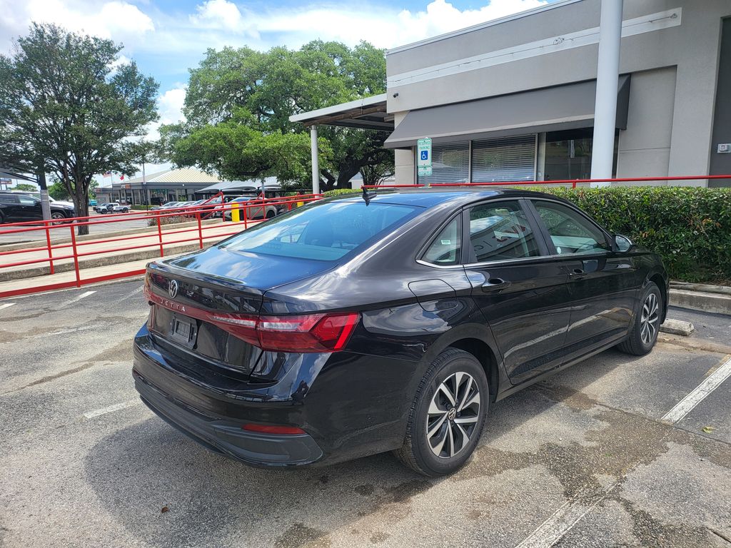 Thumbnail: 2025 Volkswagen Jetta - 12