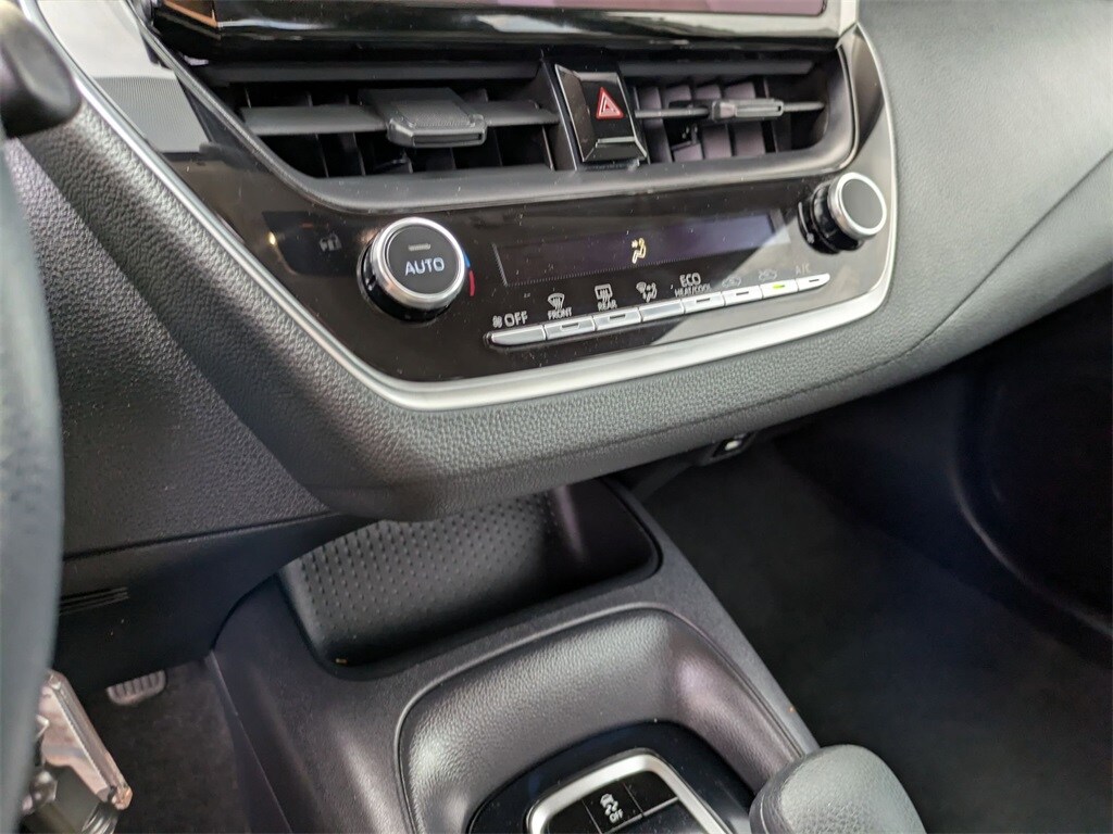 2024 Toyota Corolla LE 16