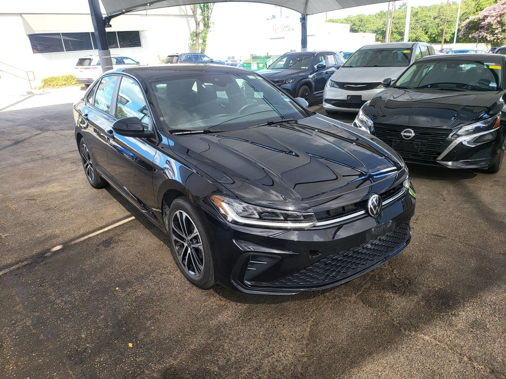Thumbnail: 2025 Volkswagen Jetta - 2