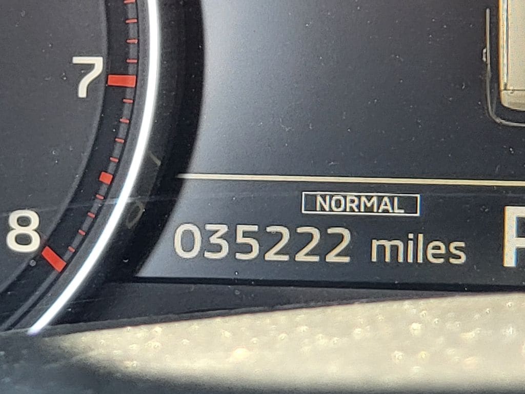 Thumbnail: 2025 Mitsubishi Outlander - 8