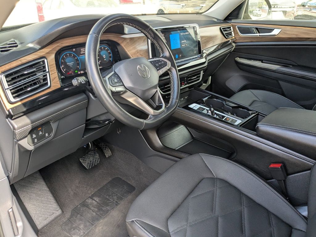 Thumbnail: 2025 Volkswagen Atlas - 13