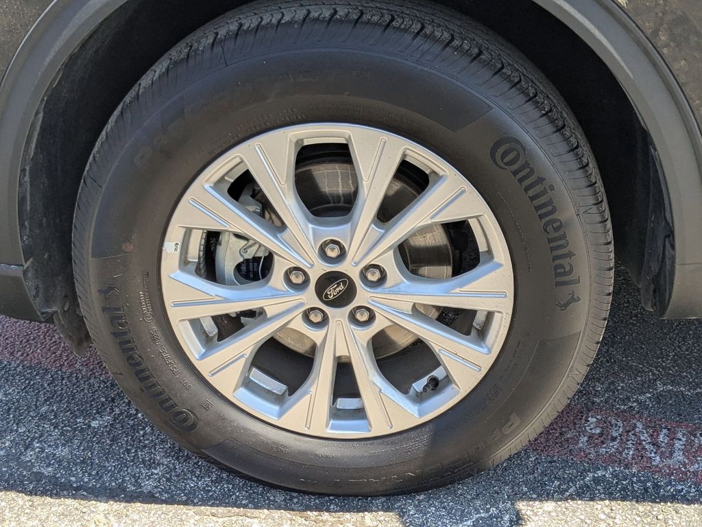 Thumbnail: 2025 Ford Escape - 31