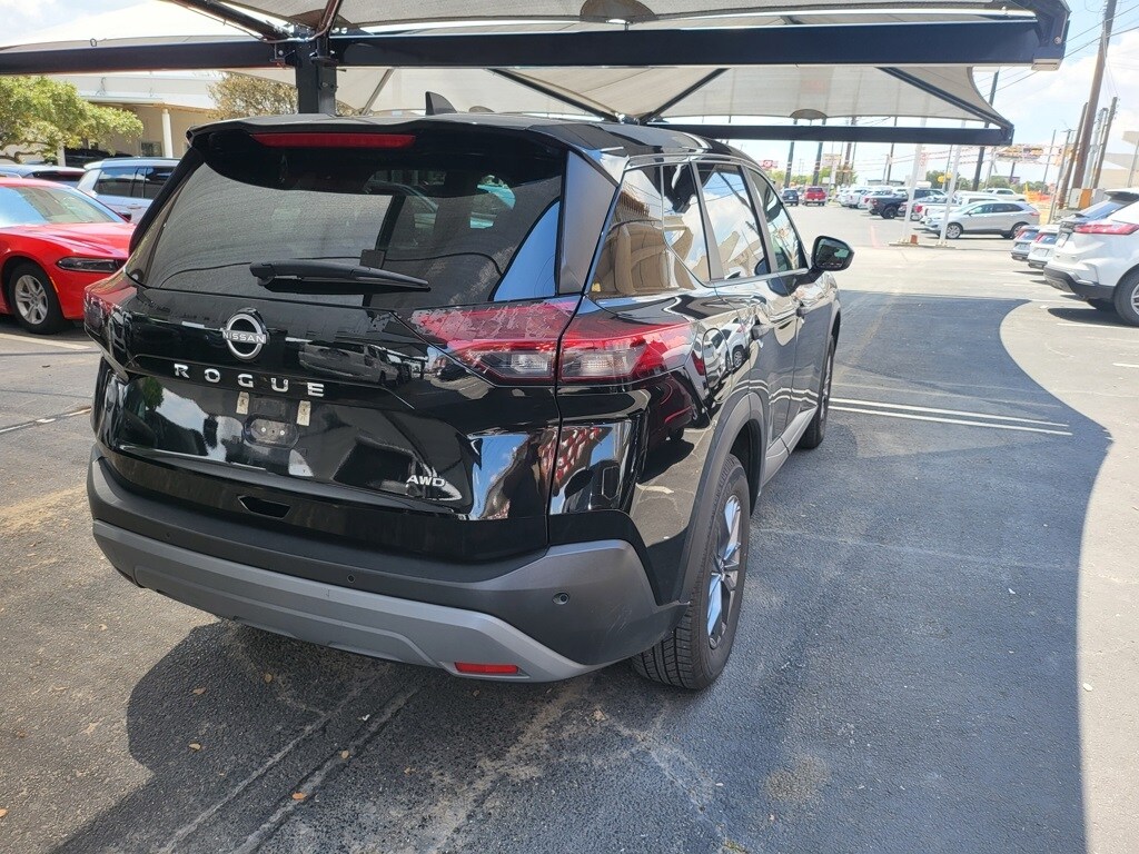 Thumbnail: 2023 Nissan Rogue - 6