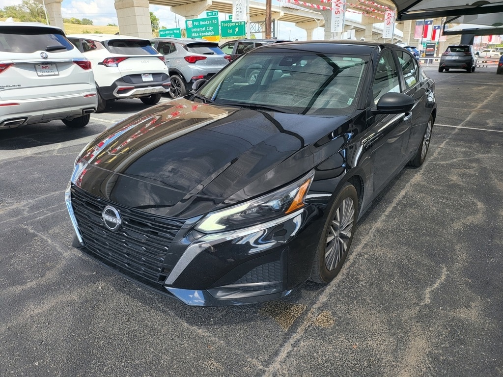 Thumbnail: 2024 Nissan Altima - 1
