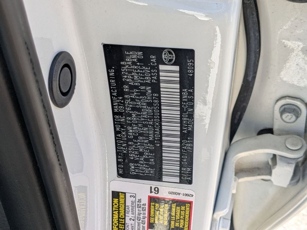 Thumbnail: 2025 Toyota Camry - 31