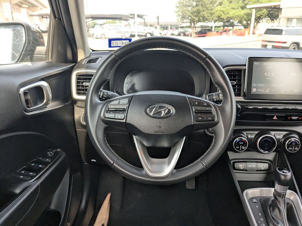 Thumbnail: 2025 Hyundai Venue - 24