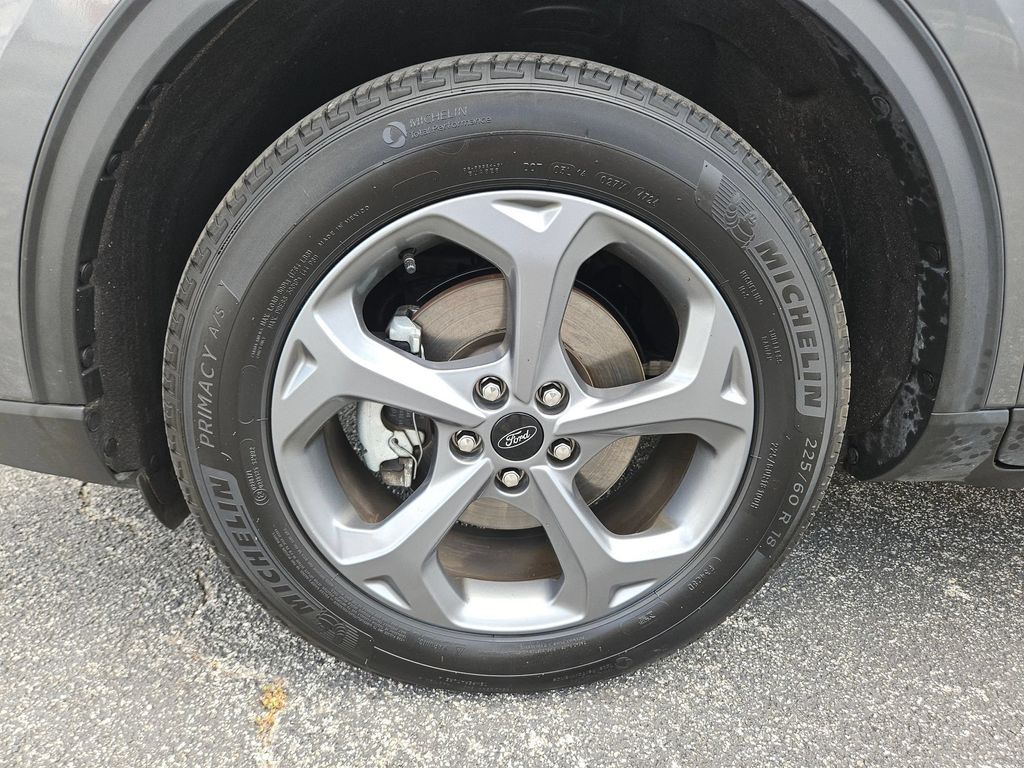 2025 Ford Escape ST-Line - Photo 28