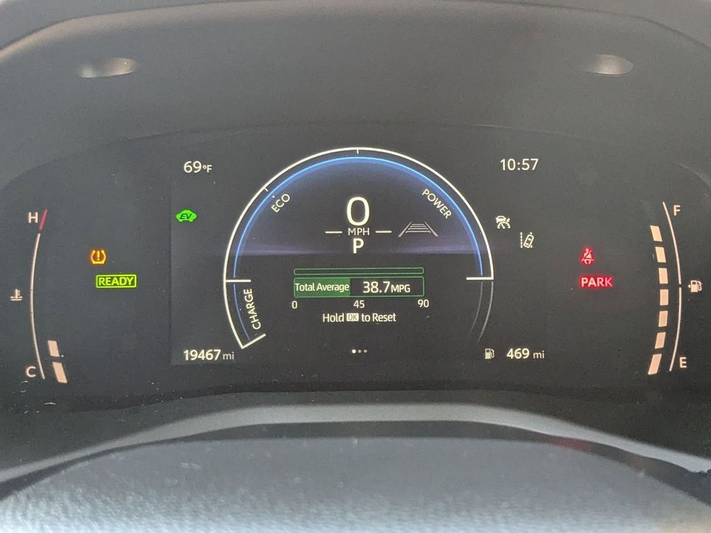 Thumbnail: 2025 Toyota Camry - 17