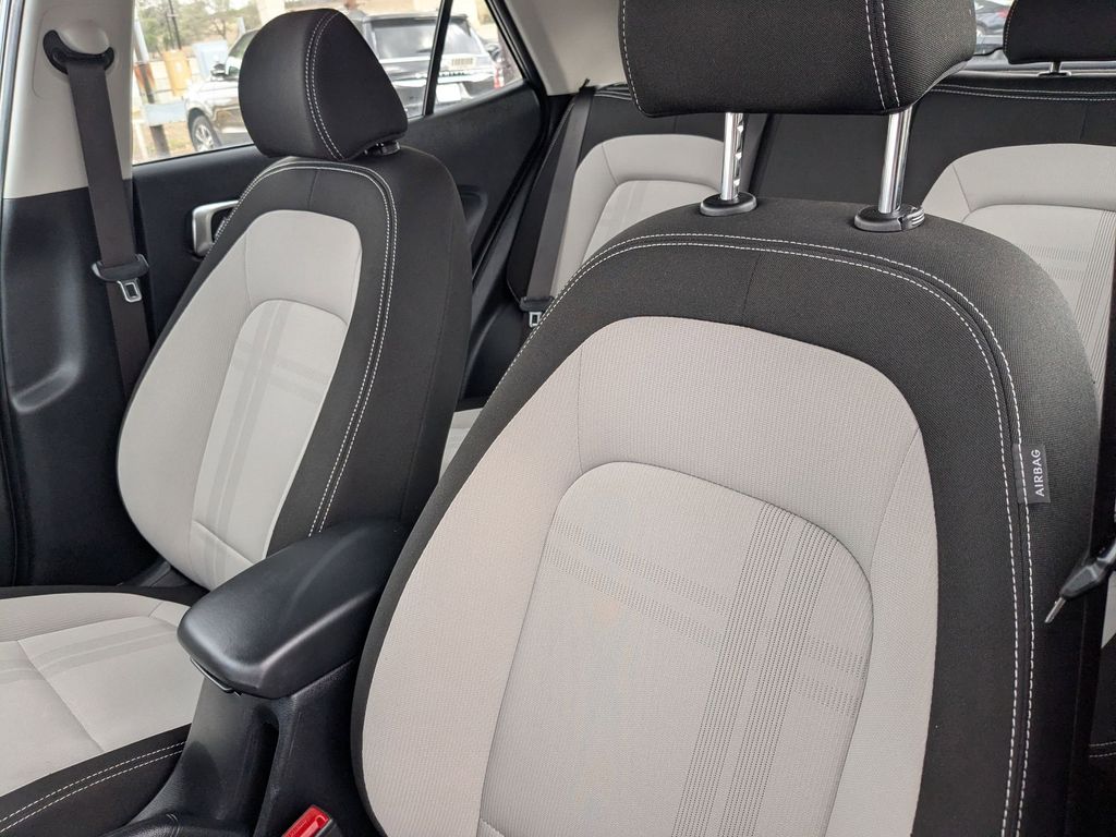 Thumbnail: 2025 Hyundai Venue - 16