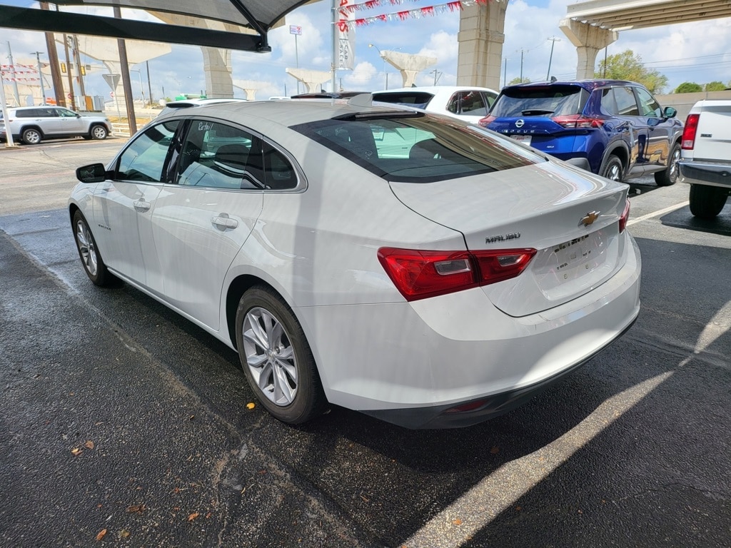 Thumbnail: 2023 Chevrolet Malibu - 7