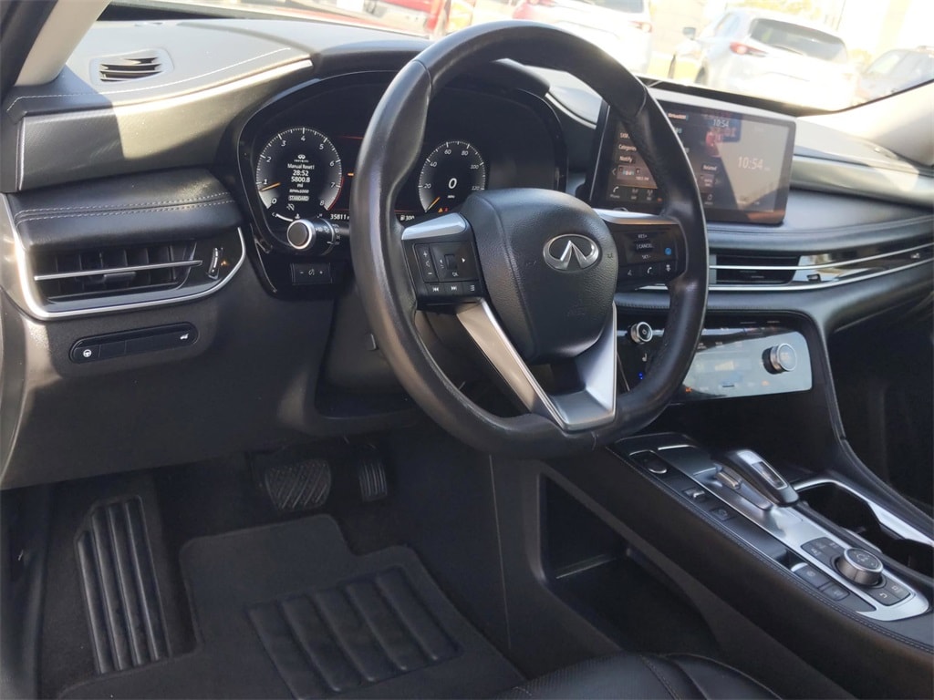 Thumbnail: 2024 INFINITI QX60 - 10