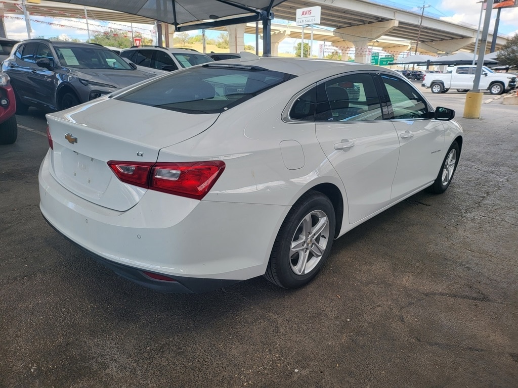 Thumbnail: 2024 Chevrolet Malibu - 5