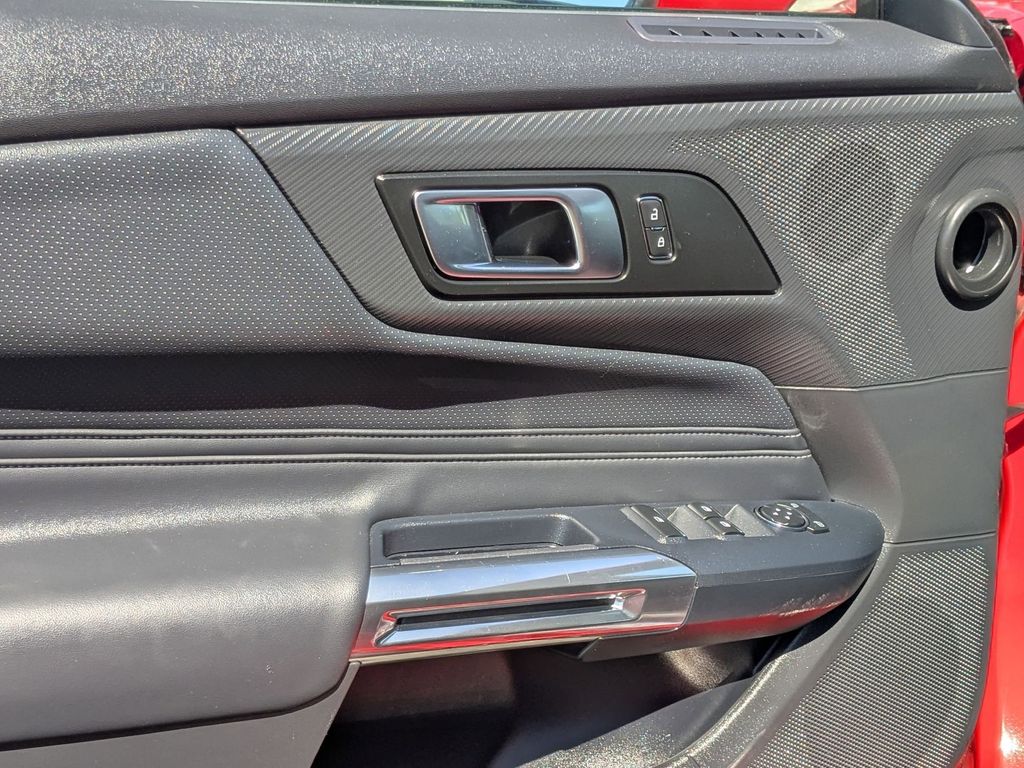 Thumbnail: 2025 Ford Mustang - 17