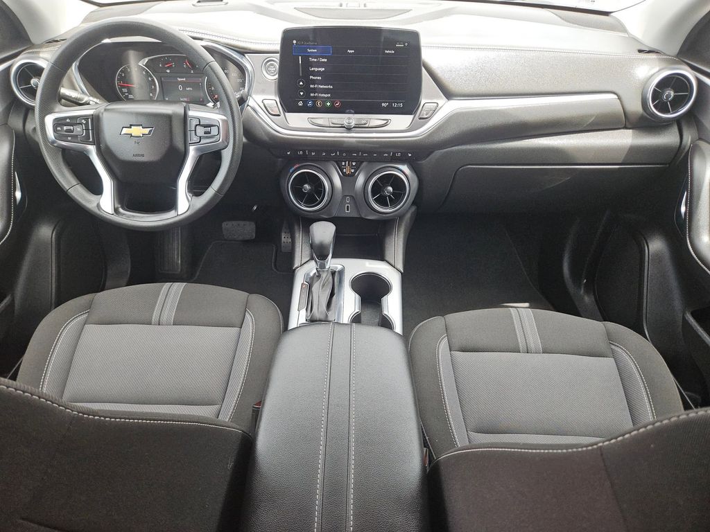 Thumbnail: 2025 Chevrolet Blazer - 19