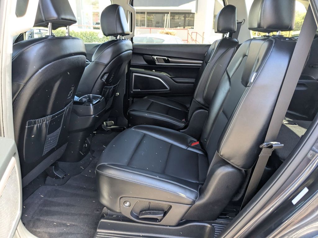 Thumbnail: 2025 Kia Telluride - 24