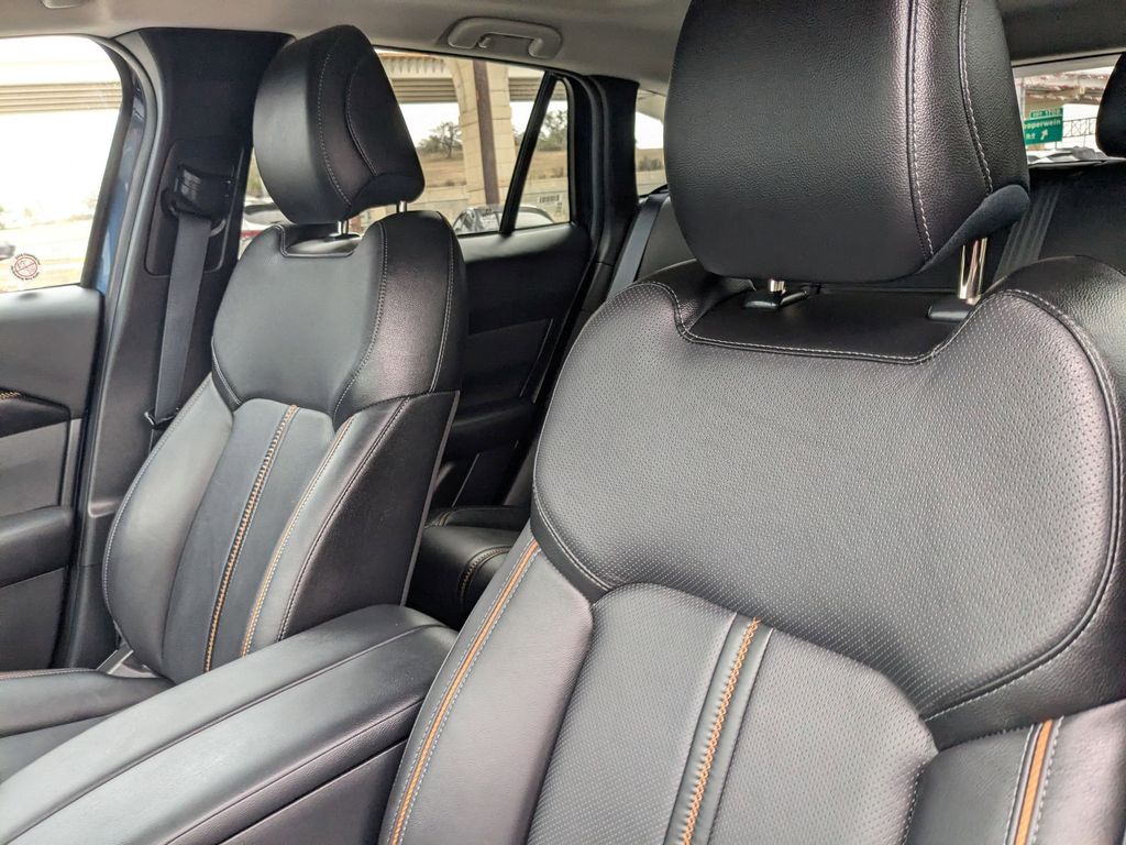 Thumbnail: 2025 Mazda CX-50 - 16