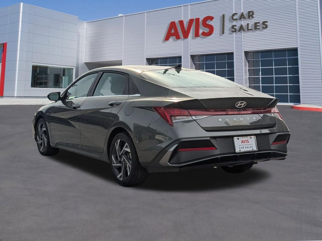 Thumbnail: 2025 Hyundai Elantra - 3