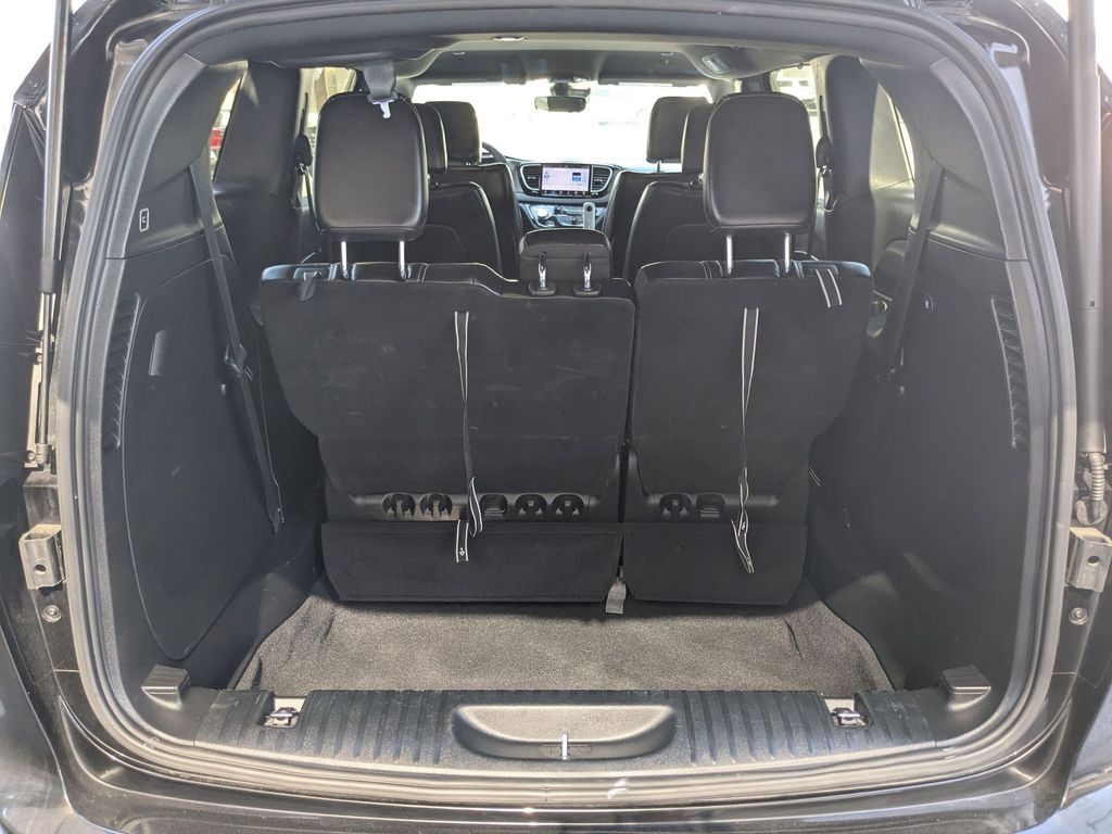 Thumbnail: 2025 Chrysler Pacifica - 26