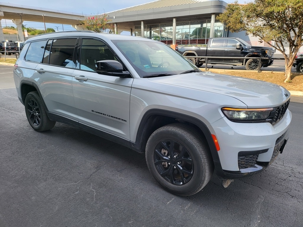 Thumbnail: 2024 Jeep Grand Cherokee L - 6
