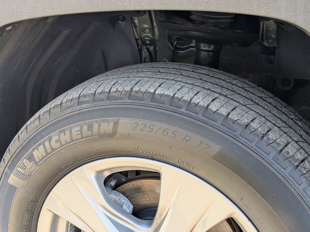 Thumbnail: 2025 Toyota RAV4 - 29