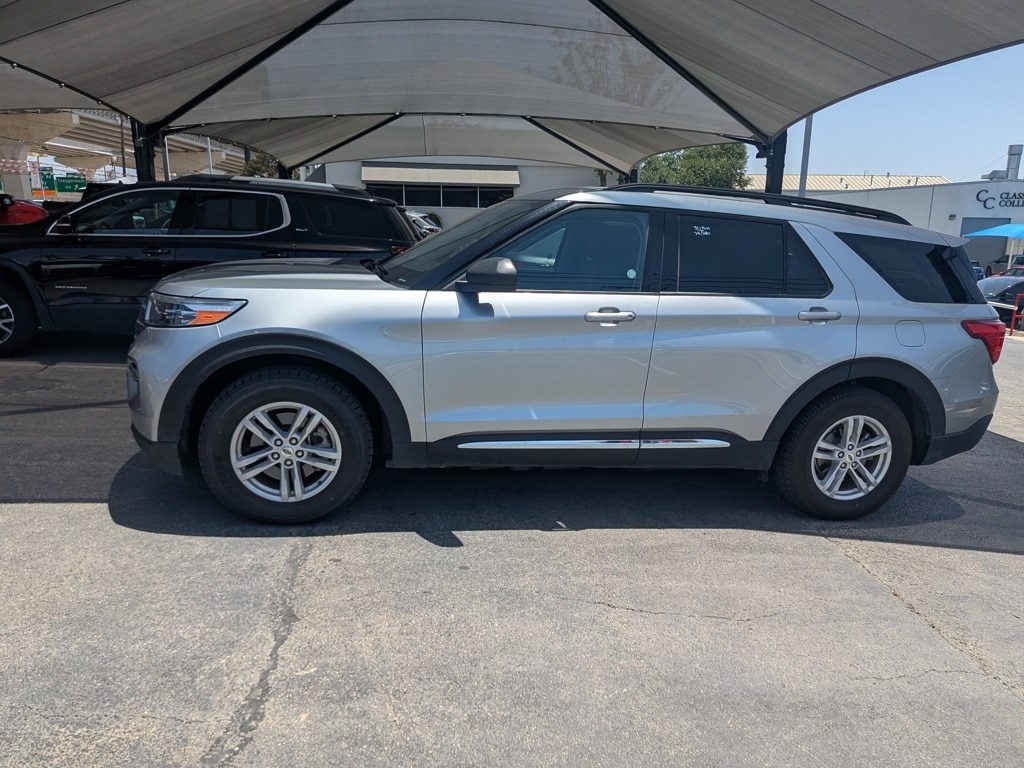 Thumbnail: 2024 Ford Explorer - 8