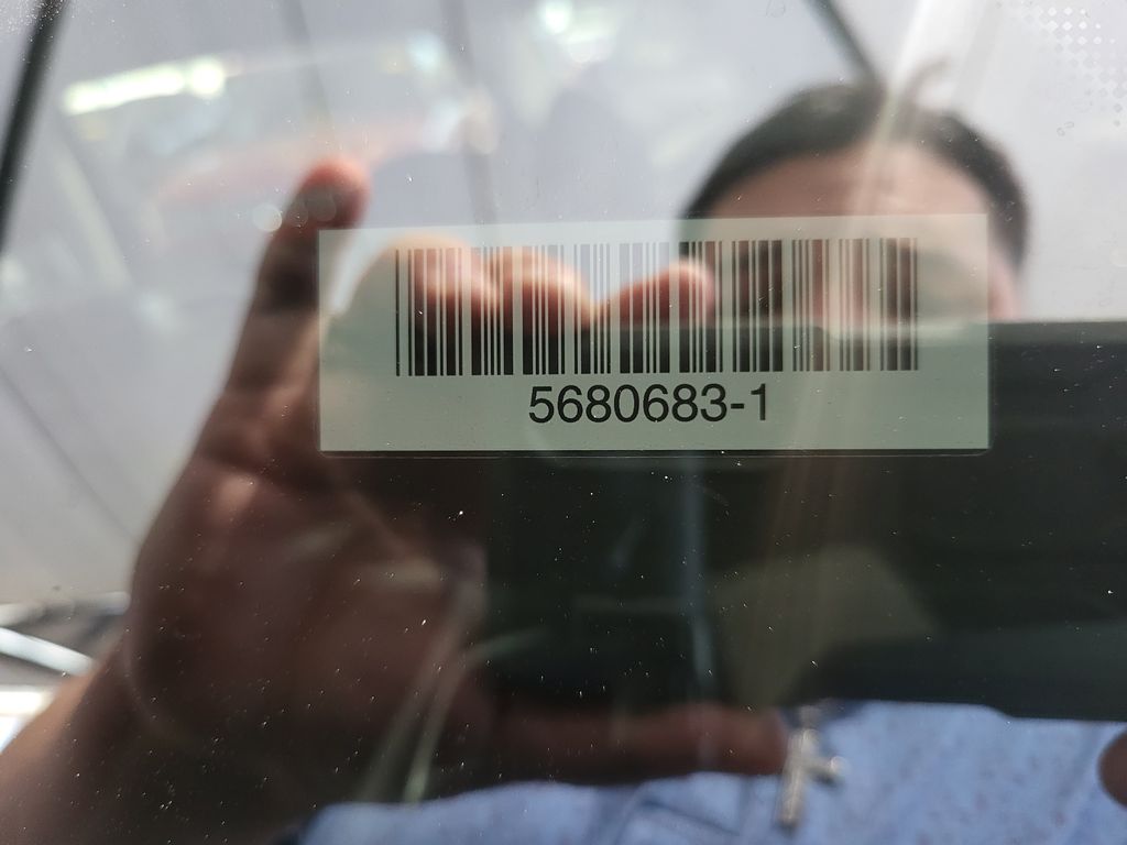 Thumbnail: 2025 Volkswagen Taos - 8