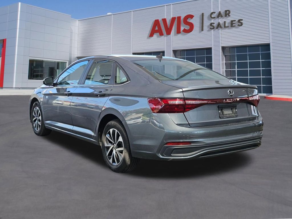 Thumbnail: 2025 Volkswagen Jetta - 3
