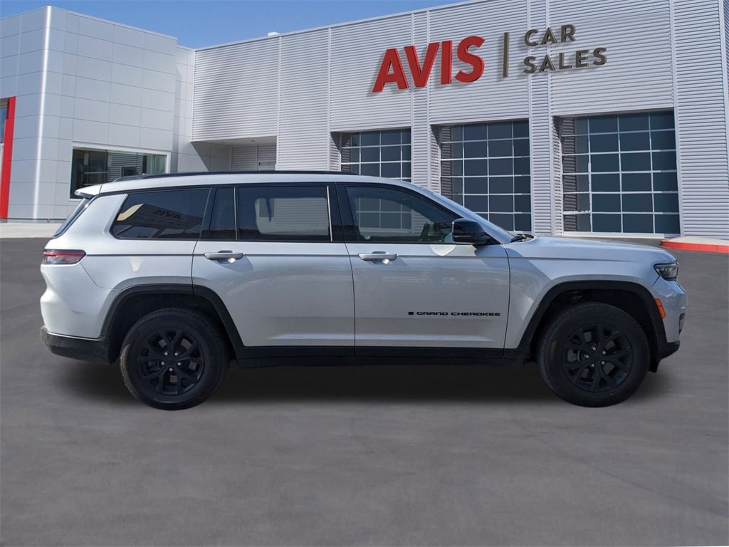 Thumbnail: 2024 Jeep Grand Cherokee L - 5
