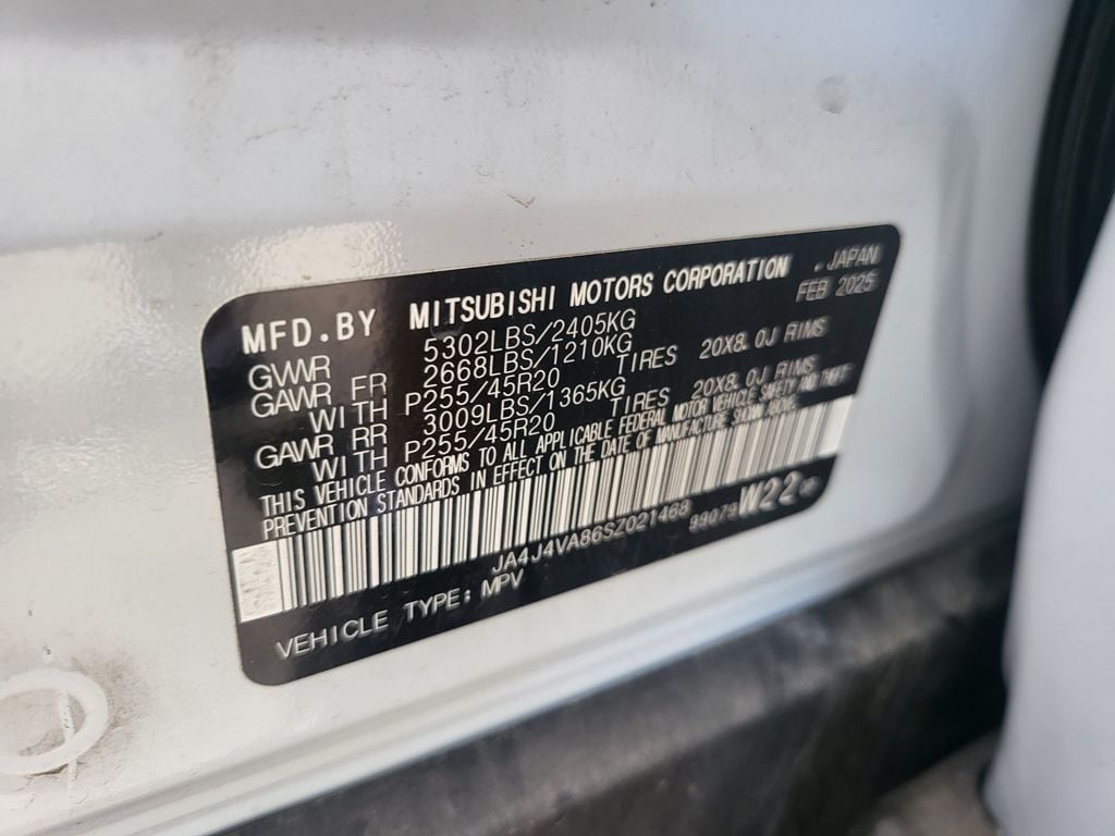 Thumbnail: 2025 Mitsubishi Outlander - 7