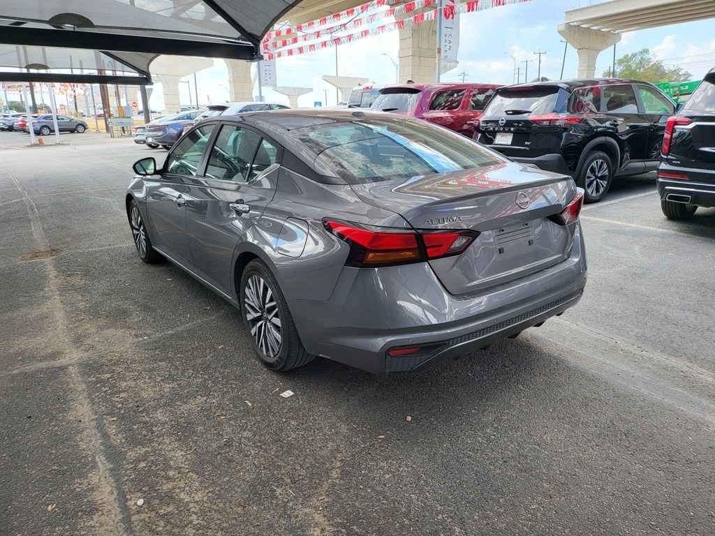 Thumbnail: 2024 Nissan Altima - 7